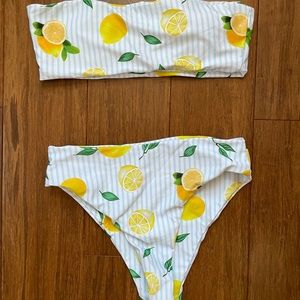 Bikini set (top&bottom)